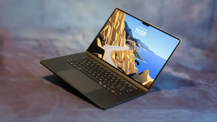 MacBook Air 15 (M3, 2024)-3