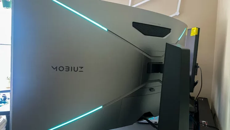 BenQ Mobiuz EX3410R-5