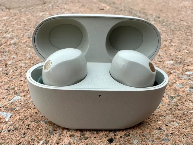 Лучшие наушники с шумоподавлением