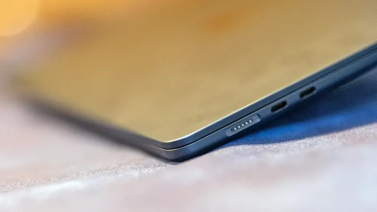 MacBook Air 15 (M3, 2024)-5