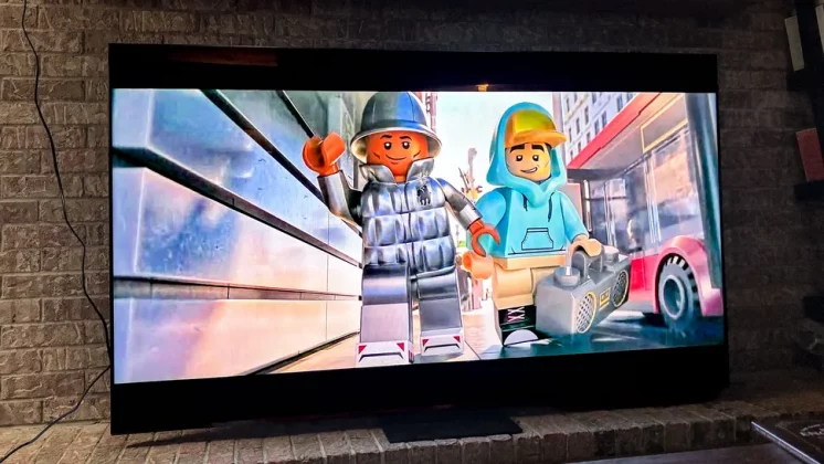 TCL QM8 Mini-LED TV-8