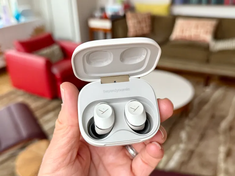 Beyerdynamic Amiron 300