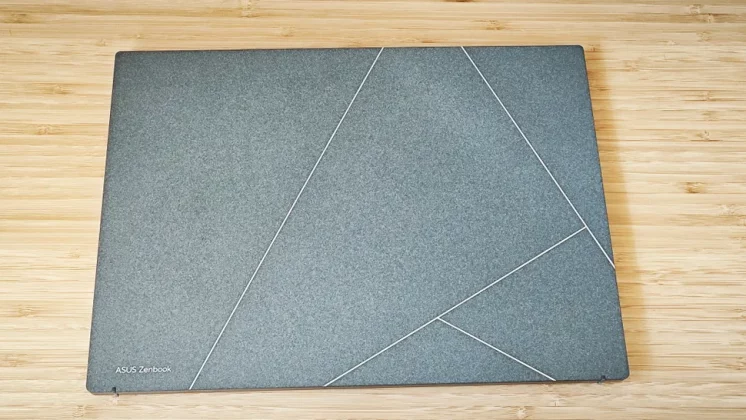 ASUS Zenbook S 13 OLED-2