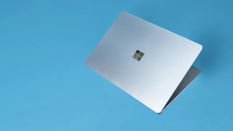 Microsoft Surface 7-2
