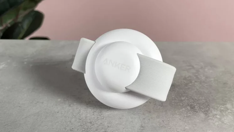 Anker MagGo Wireless Charging Station 3-in-1 Foldable Pad-2