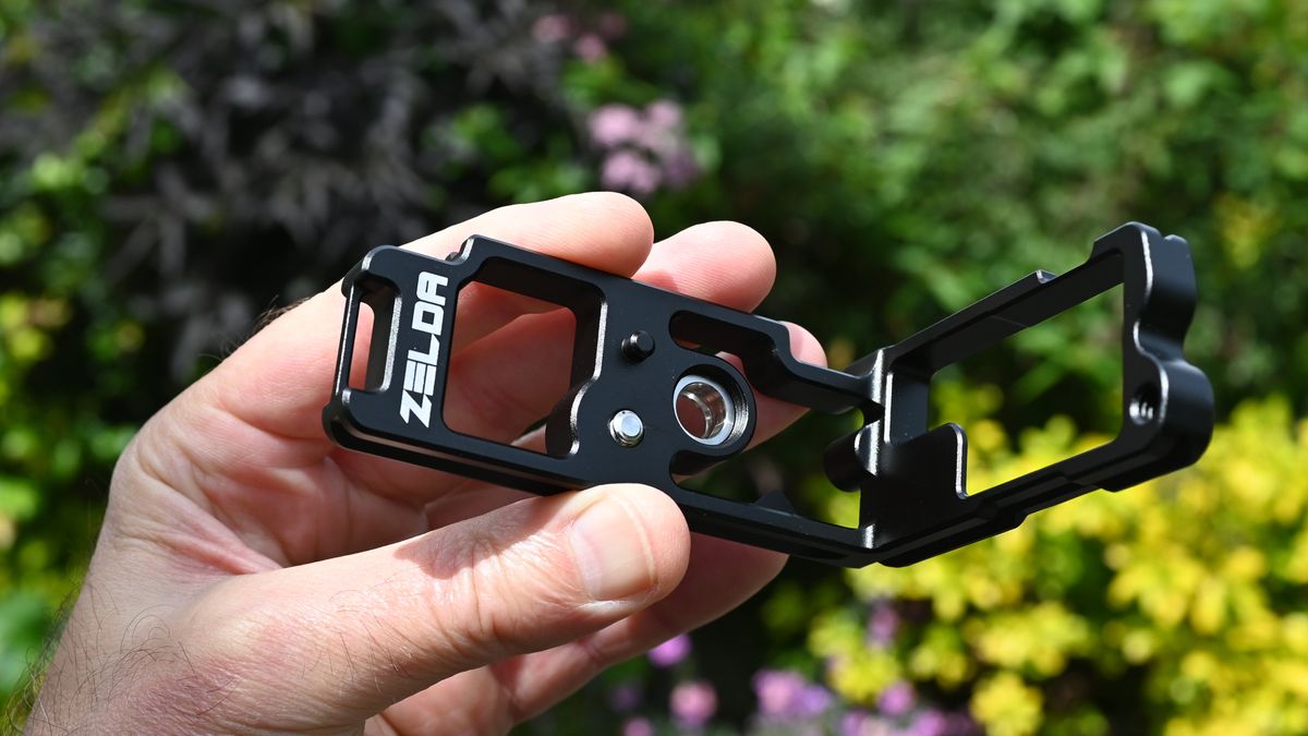 Лучшие L-образные кронштейны для камеры на 2025 год: легко делайте горизонтальные и вертикальные снимки картинка 3 Legged Thing Zelda QD