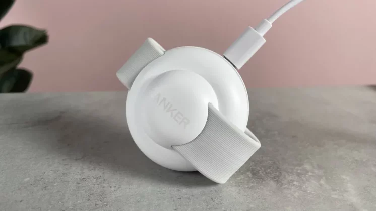 Anker MagGo Wireless Charging Station 3-in-1 Foldable Pad-5