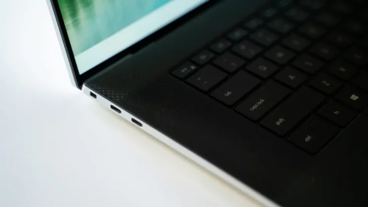 Dell XPS 17 (2023)-8