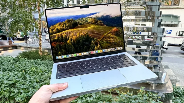 MacBook Pro (M3)-1