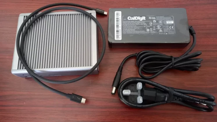 CalDigit TS4 TB 4 18 в 1-7