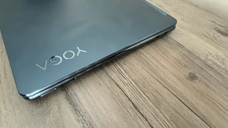 Lenovo Yoga Book 9i-4