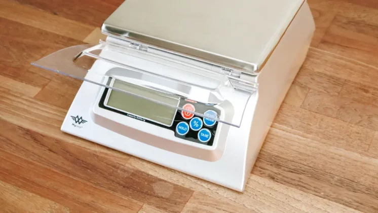 My Weigh KD-8000 Kitchen Scale-3