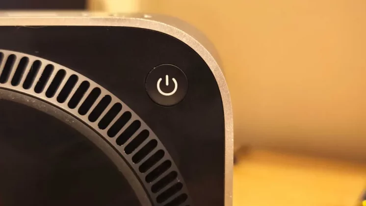 Apple Mac mini (M4)-4