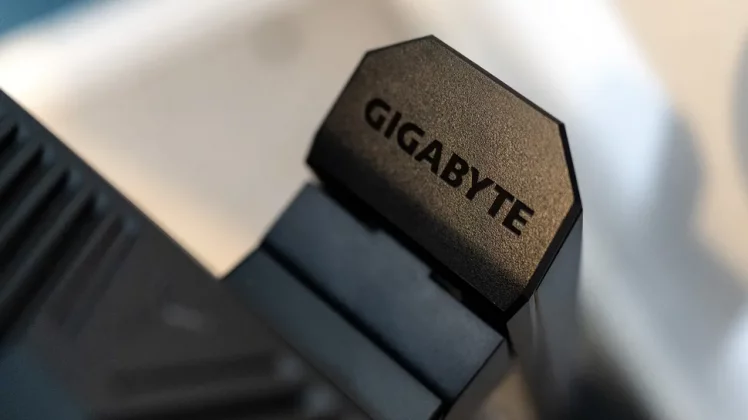 Gigabyte MO34WQC-6