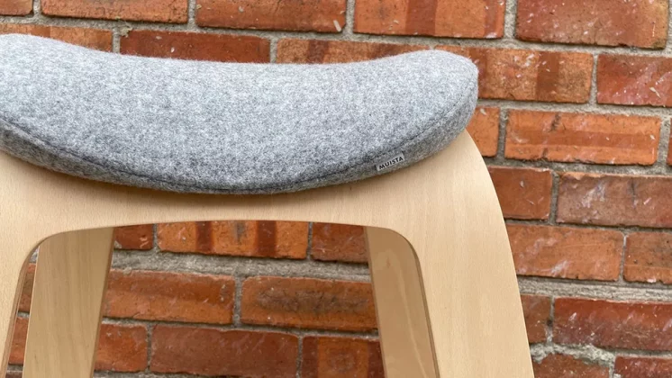 Muista ergonomic chair/stool-2