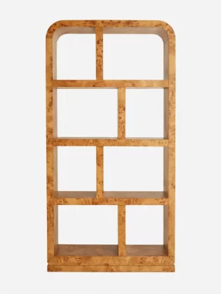 Белый диван: как оформить?-7