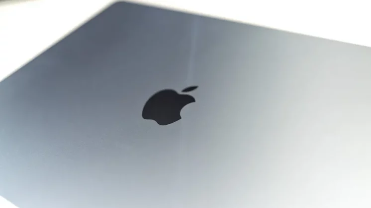 MacBook Air 15-inch (M4, 2025)󠁩󠁩󠁩󠁩󠁩󠁩-5