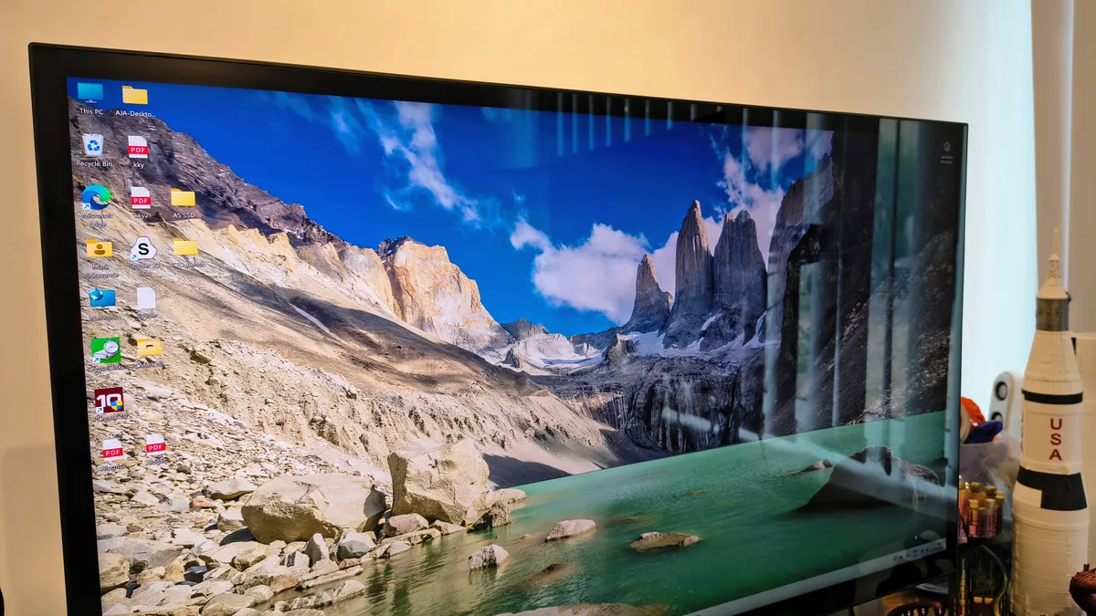 Обзор Alogic Clarity Touch 5K: 5К-монитор с тачскрином картинка Alogic Clarity Touch 5K