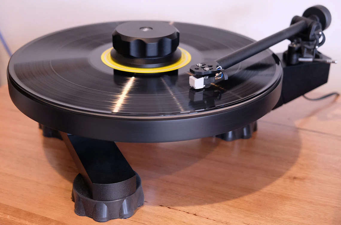 Обзор Avid Ingenium Plug&Play: шаг в будущее картинка Avid Ingenium Plug&Play