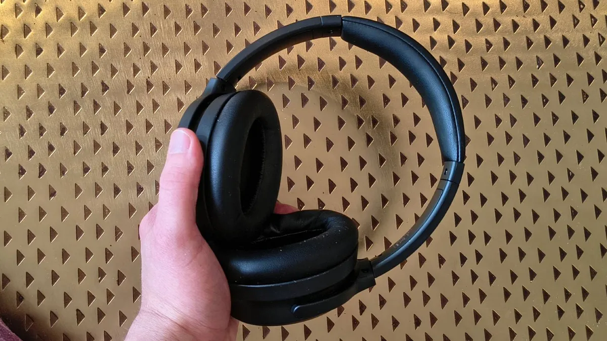 Обзор наушников Earfun Tune Pro: долгая работа, плохой звук картинка Earfun Tune Pro