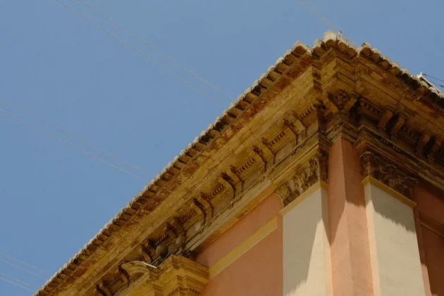 Обзор Fujifilm X-E5: идеальная альтернатива X100VI фото