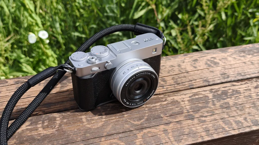 378036Обзор Fujifilm X-E5: идеальная альтернатива X100VI