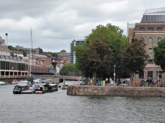 Обзор Galaxy A36 5G: оказывается, «середнячки» умеют удивлять фото