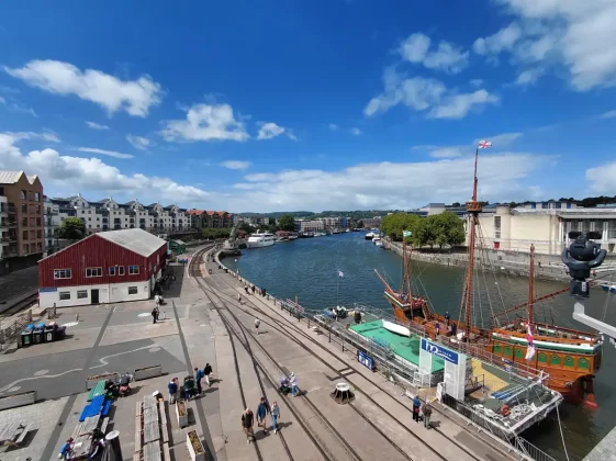 Обзор Galaxy A36 5G: оказывается, «середнячки» умеют удивлять фото