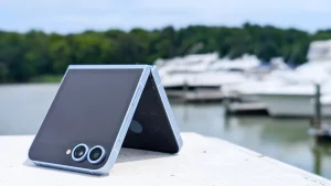 Samsung Galaxy Z Flip 7: слухи о цене складного смартфона