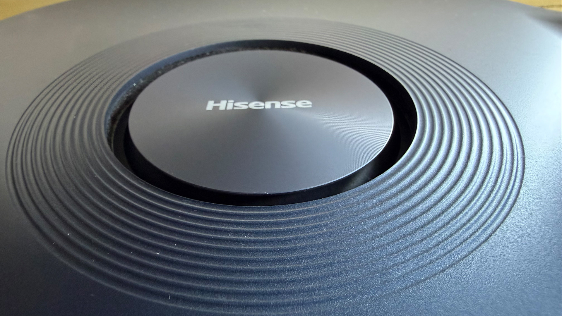 Обзор проектора Hisense C2 Ultra: фантастическая четкость изображения картинка Hisense C2 Ultra