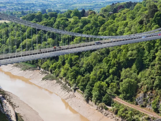 Обзор Honor 400 Pro: впечатляет и немного пугает фото