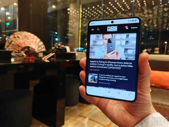 Трехстворчатый Galaxy G Fold – убийца Huawei или отчаянная ставка Samsung? фото