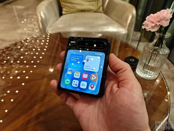 Трехстворчатый Galaxy G Fold – убийца Huawei или отчаянная ставка Samsung? фото