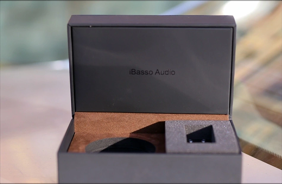 Обзор наушников iBasso IT07: необработанный бриллиант картинка iBasso IT07