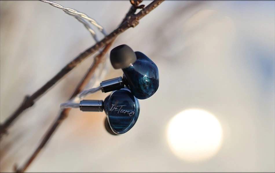 Обзор наушников iBasso IT07: необработанный бриллиант картинка iBasso IT07