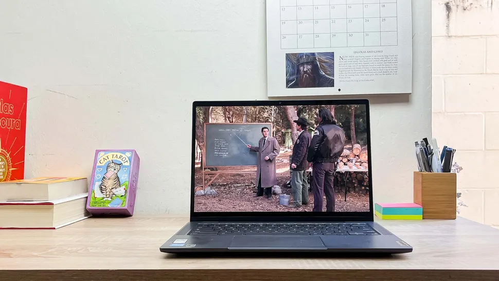 Lenovo Flex 5i Chromebook Plus