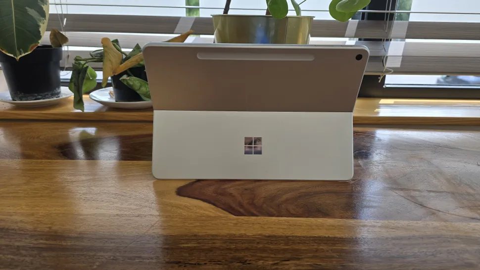 Microsoft Surface Pro 12 (2025)