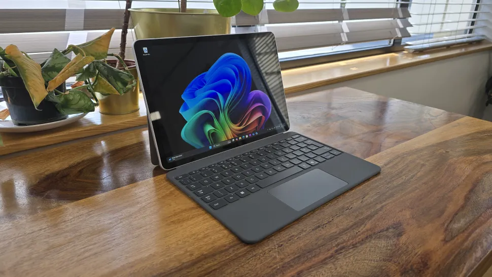 Microsoft Surface Pro 12 (2025)