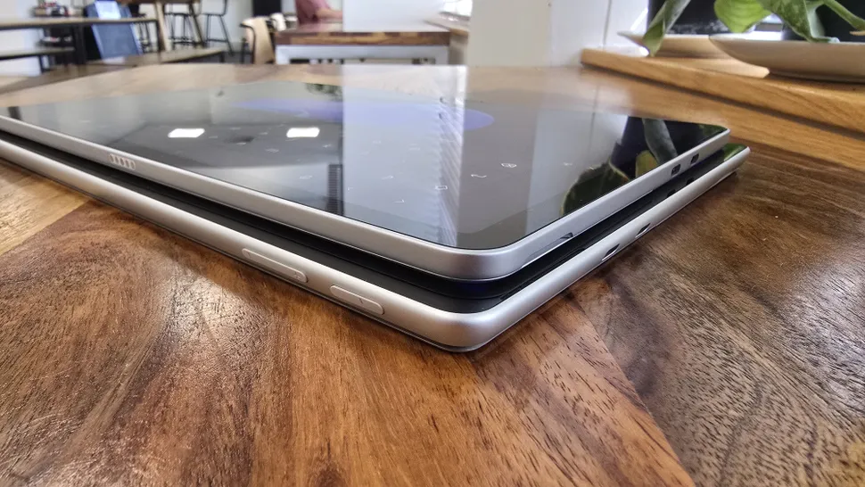 Microsoft Surface Pro 12 (2025)