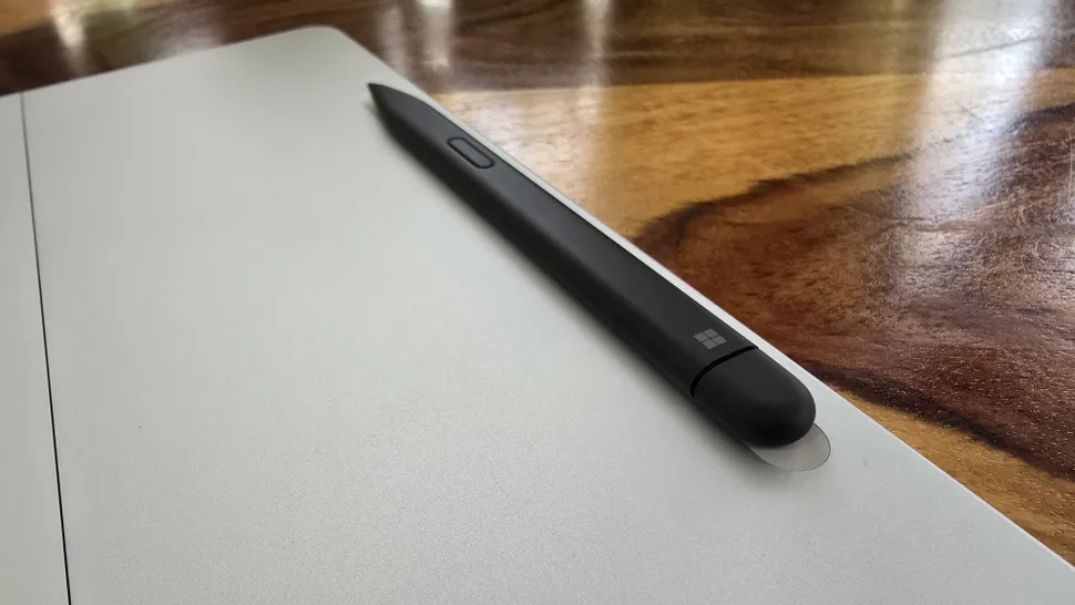 Microsoft Surface Pro 12 (2025)