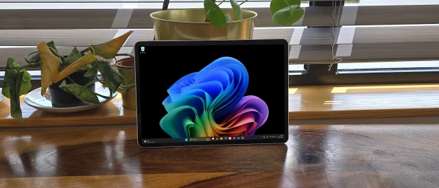 Microsoft Surface Pro 12 (2025)