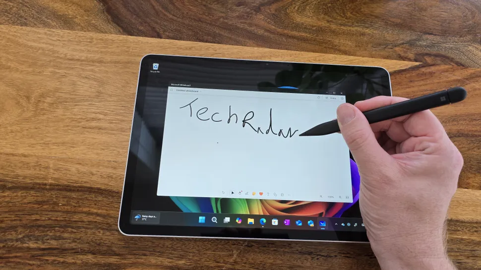 Microsoft Surface Pro 12 (2025)