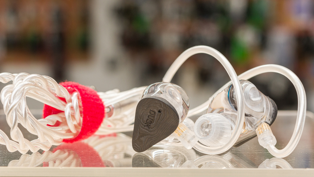 MOONDROP x Crinacle DUSK