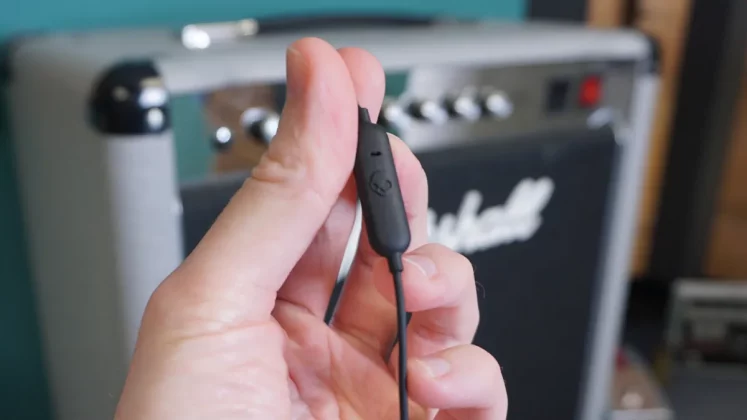 наушники-вкладыши