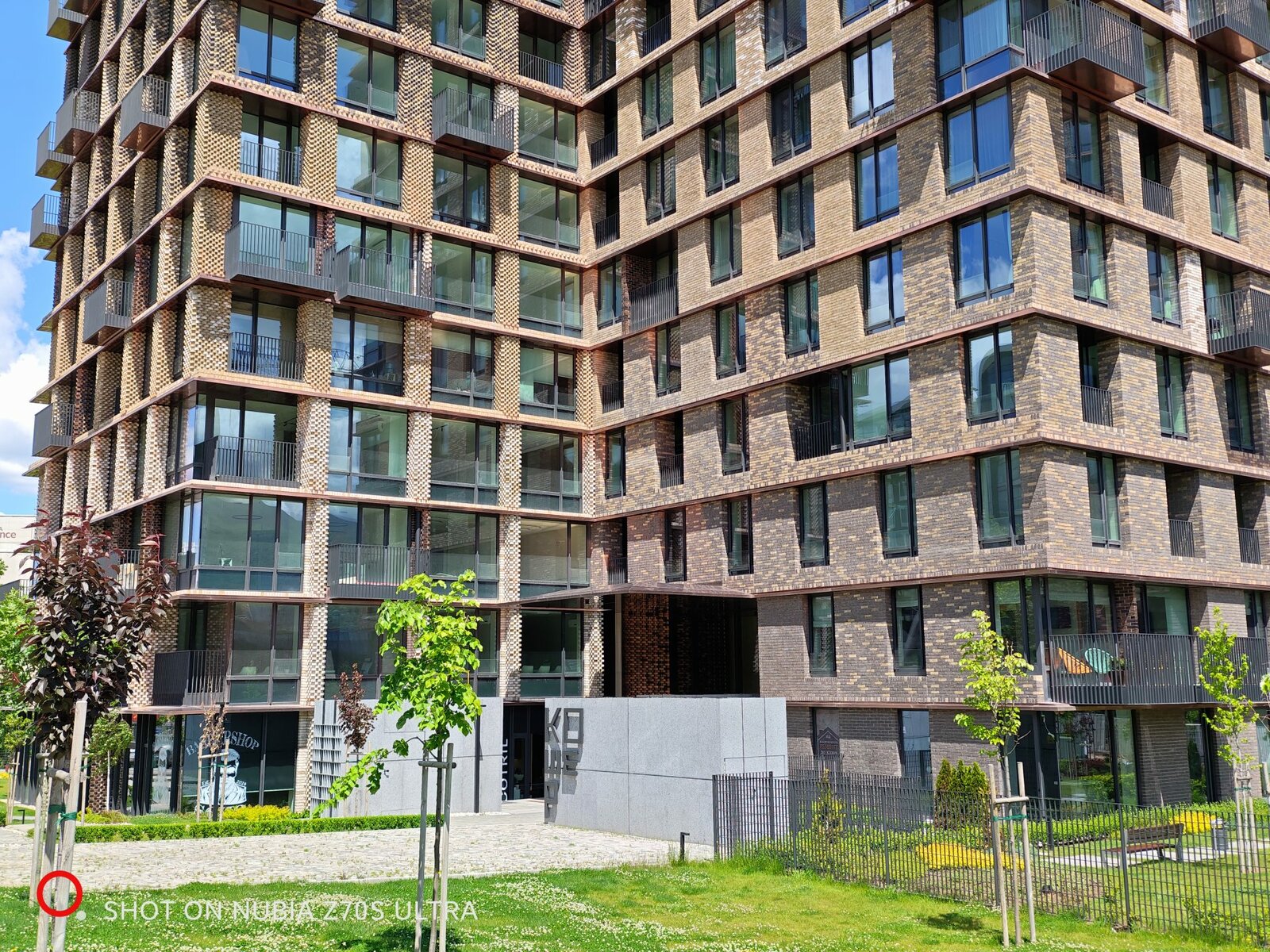 Nubia Z70S Ultra: обзор флагмана с улучшенной камерой картинка nubia Z70S Ultra