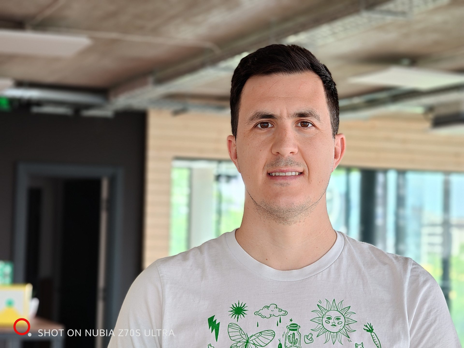 Nubia Z70S Ultra: обзор флагмана с улучшенной камерой картинка nubia Z70S Ultra