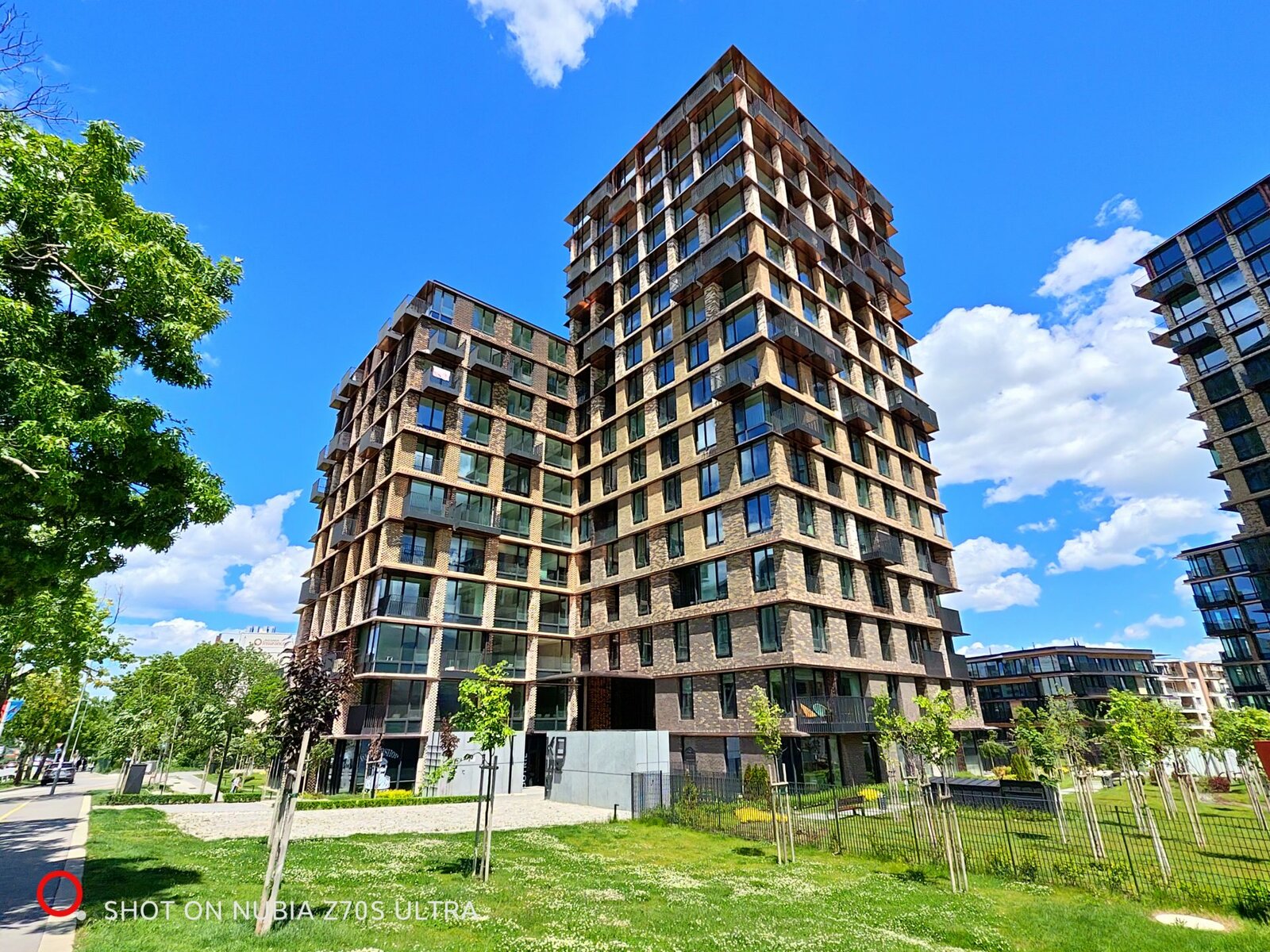 Nubia Z70S Ultra: обзор флагмана с улучшенной камерой картинка nubia Z70S Ultra