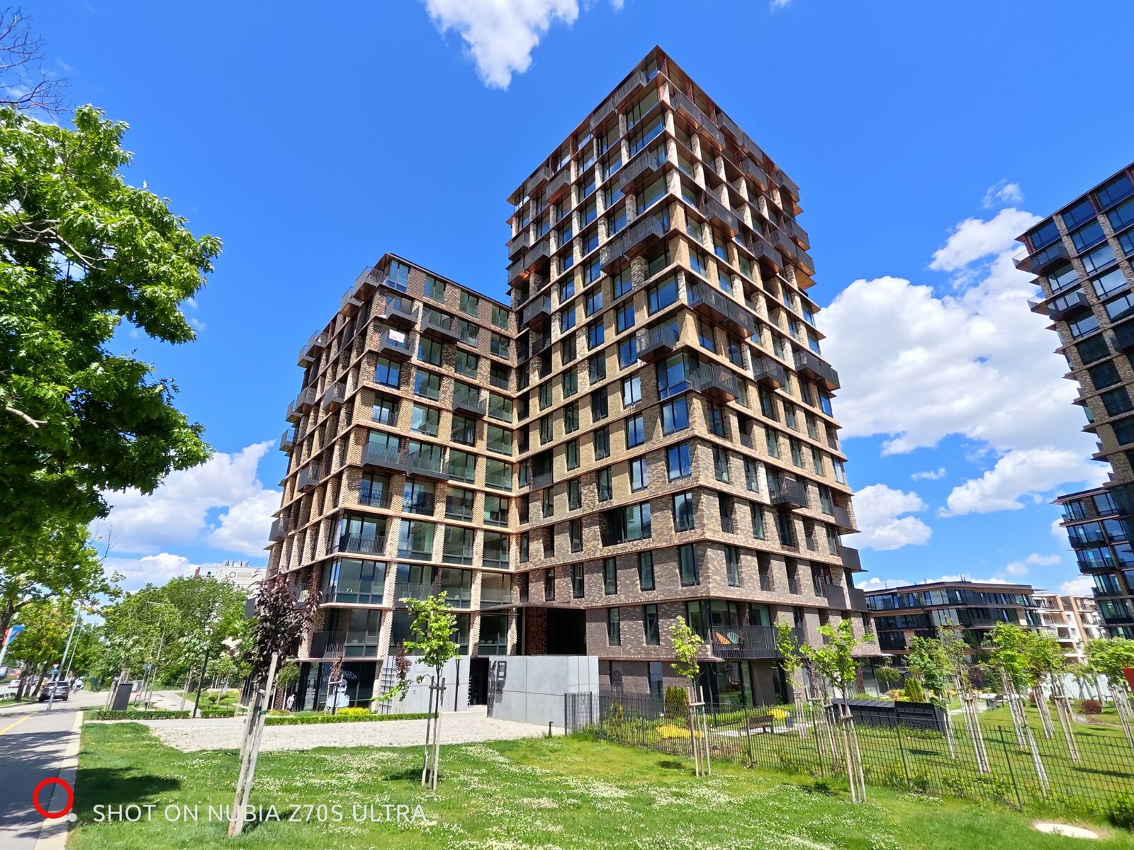 Nubia Z70S Ultra: обзор флагмана с улучшенной камерой картинка nubia Z70S Ultra