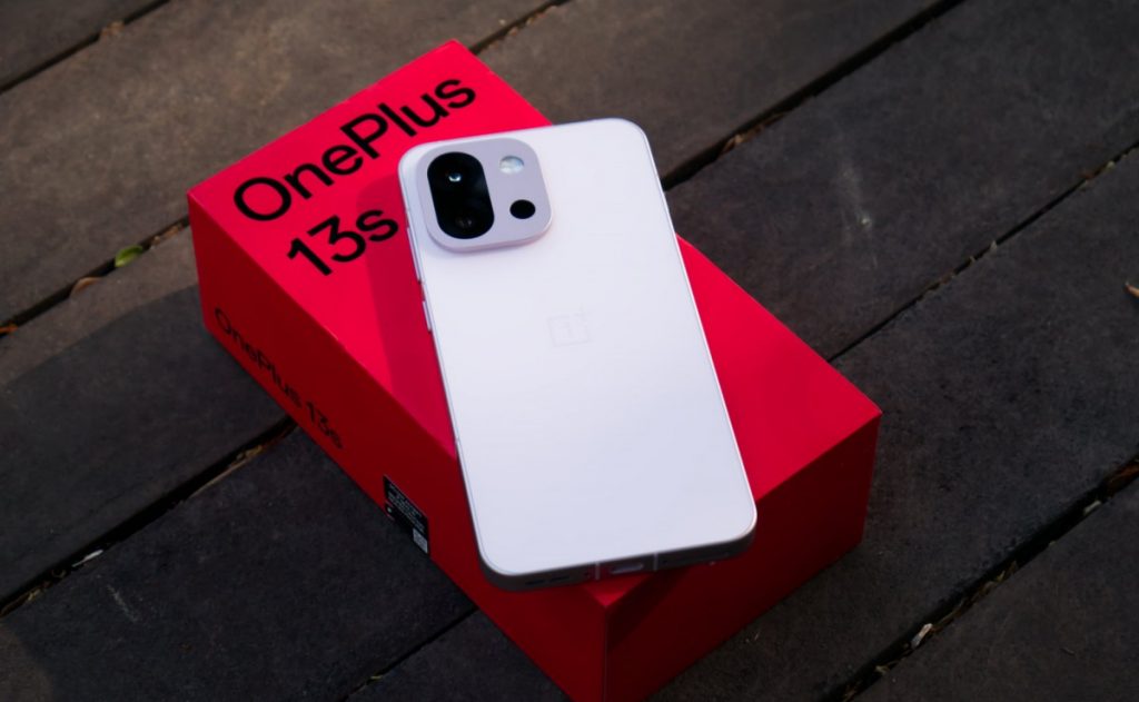 OnePlus 13s