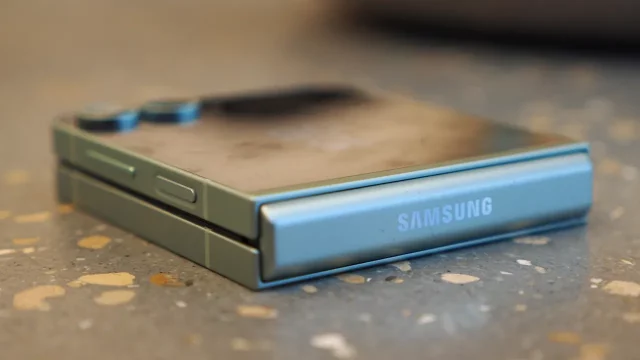 samsung Galaxy Z Flip FE